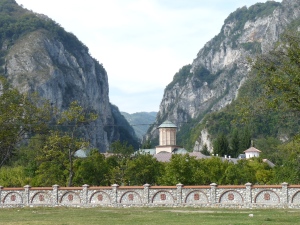 Mănăstirea Polovragi şi Cheile Olteţului